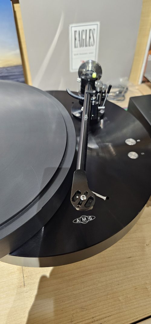 Top view of an AMG Giro turntable with tonearm